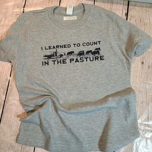 I Learned To Count In The Pasture Gray Kids Short Sleeve Tee